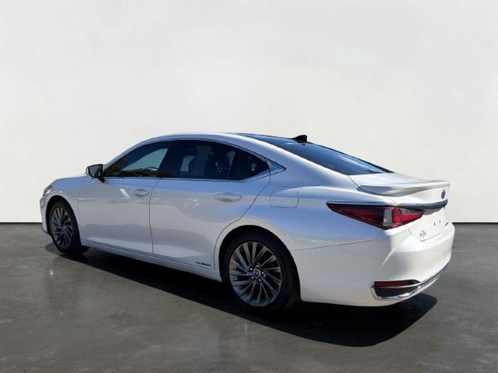 2021 Lexus ES 300h Ultra Luxury