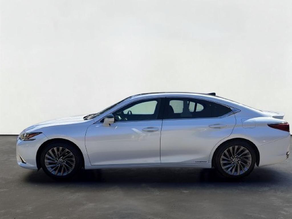 2021 Lexus ES 300h Ultra Luxury