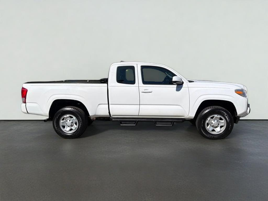 2017 Toyota Tacoma SR