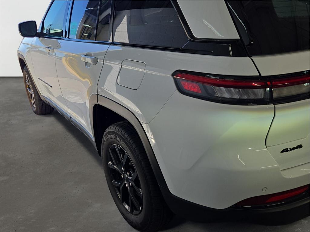 2025 Jeep Grand Cherokee Altitude X 4x4