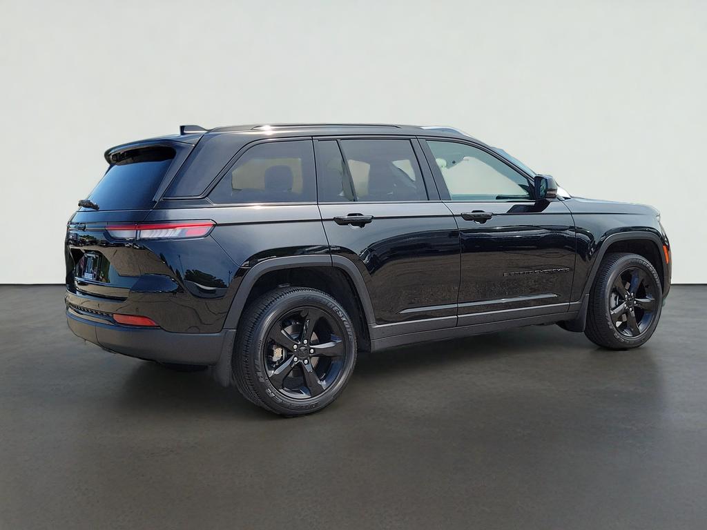 2025 Jeep Grand Cherokee Altitude 4x4
