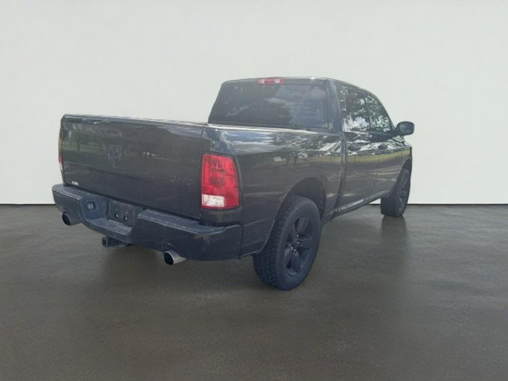 2017 RAM 1500 Express Crew Cab 4x4 5'7' Box