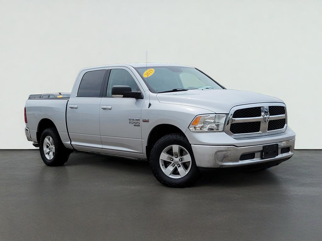 2019 RAM 1500 Classic SLT Crew Cab 4x4 5'7' Box