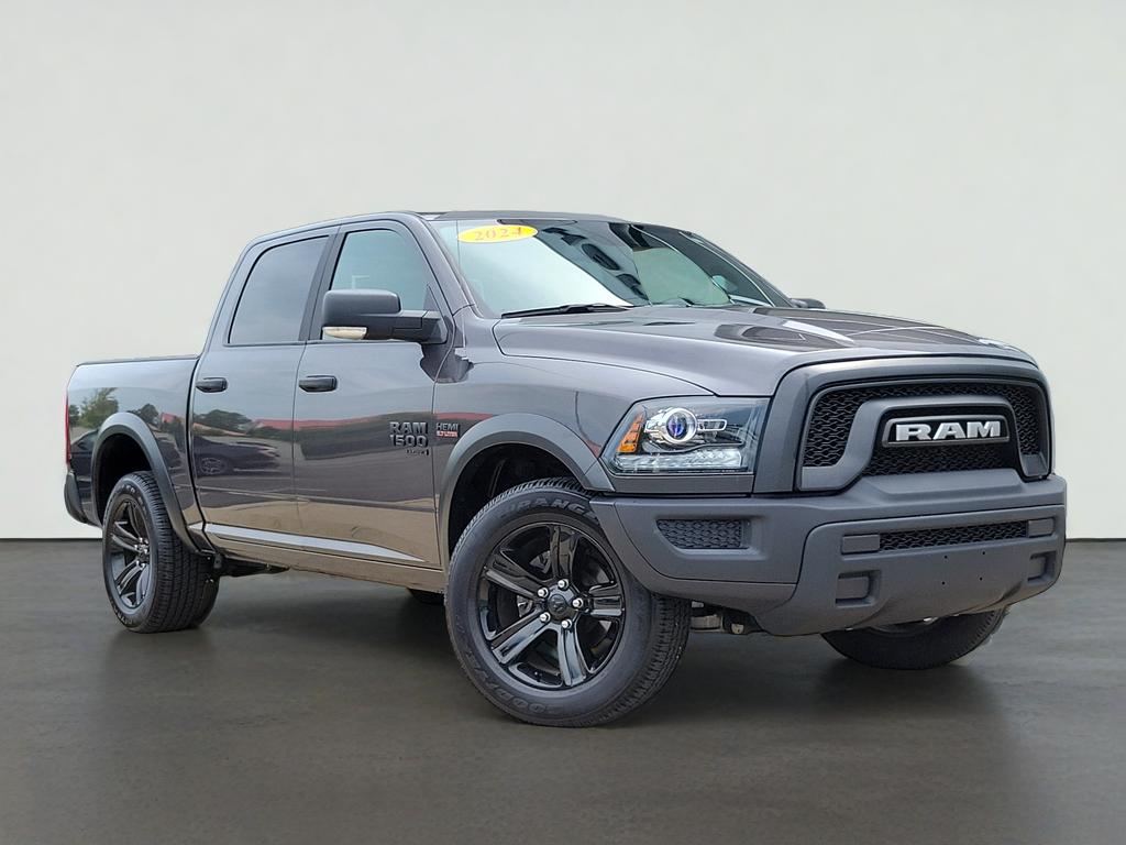 2024 RAM 1500 Classic Warlock Crew Cab 4x4 5'7' Box