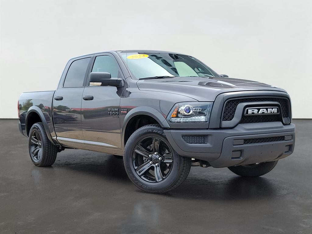 2024 RAM 1500 Classic Warlock Crew Cab 4x4 5'7' Box