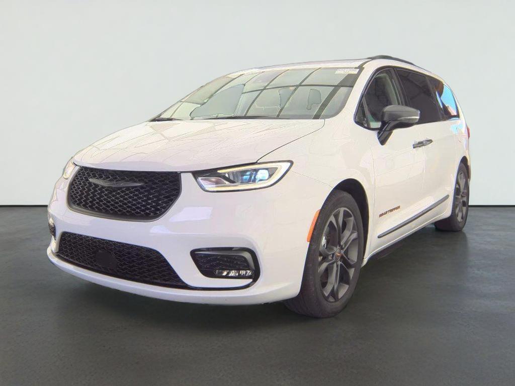 2024 Chrysler Pacifica Touring L Road Tripper