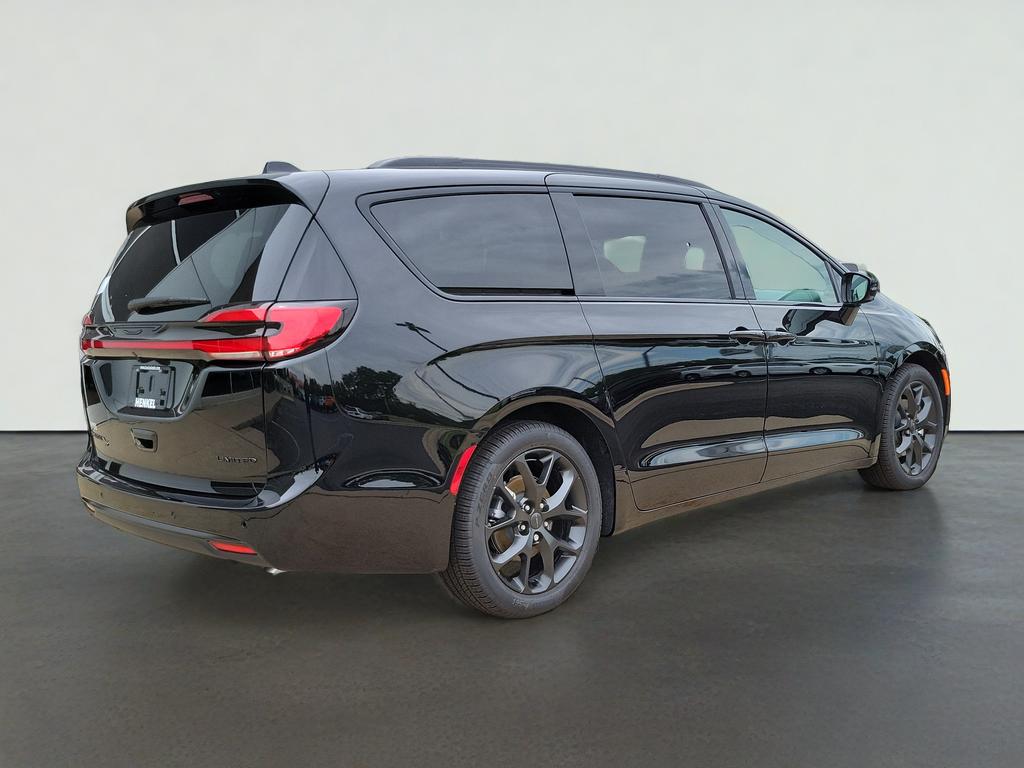 2027 Chrysler Pacifica PACIFICA LIMITED
