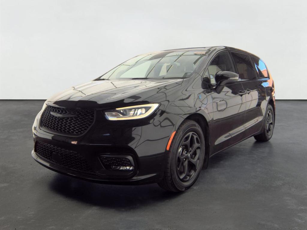 2023 Chrysler Pacifica Hybrid