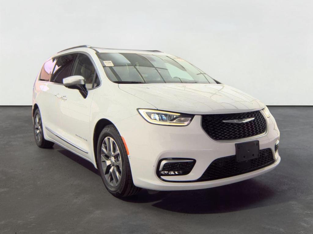 2023 Chrysler Pacifica Hybrid Pinnacle