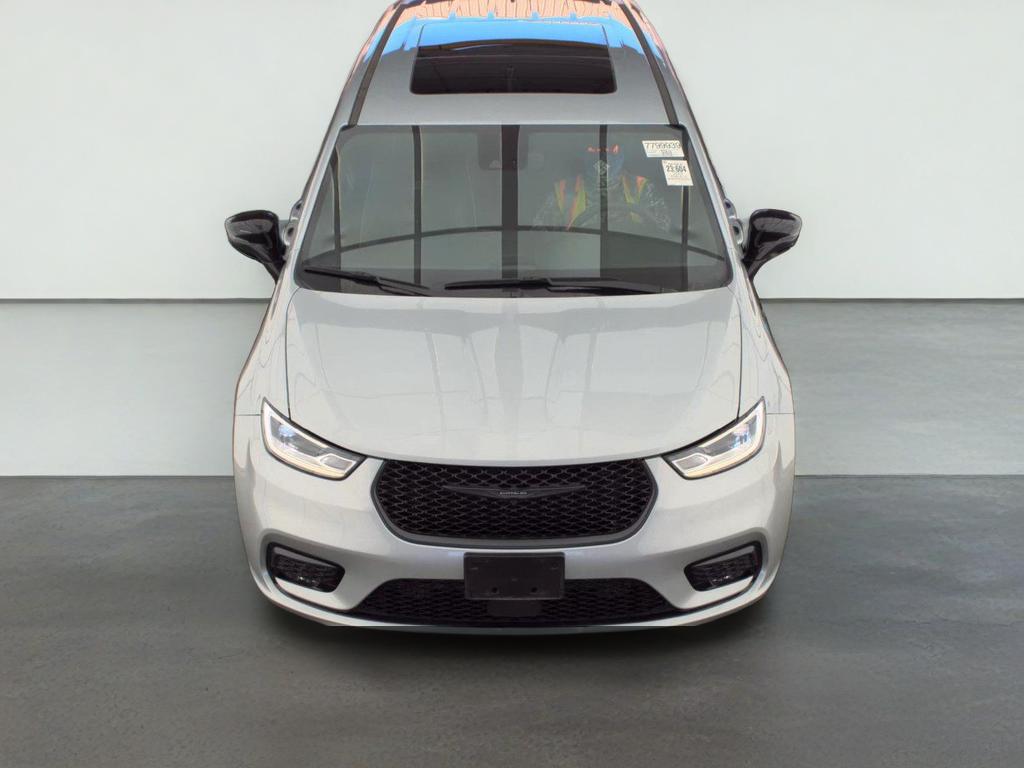 2023 Chrysler Pacifica Hybrid Limited