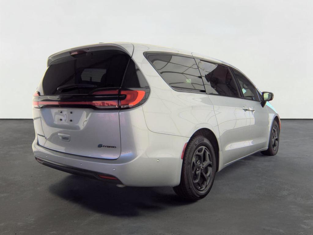 2023 Chrysler Pacifica Hybrid Limited