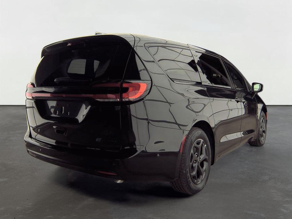 2023 Chrysler Pacifica Hybrid Limited