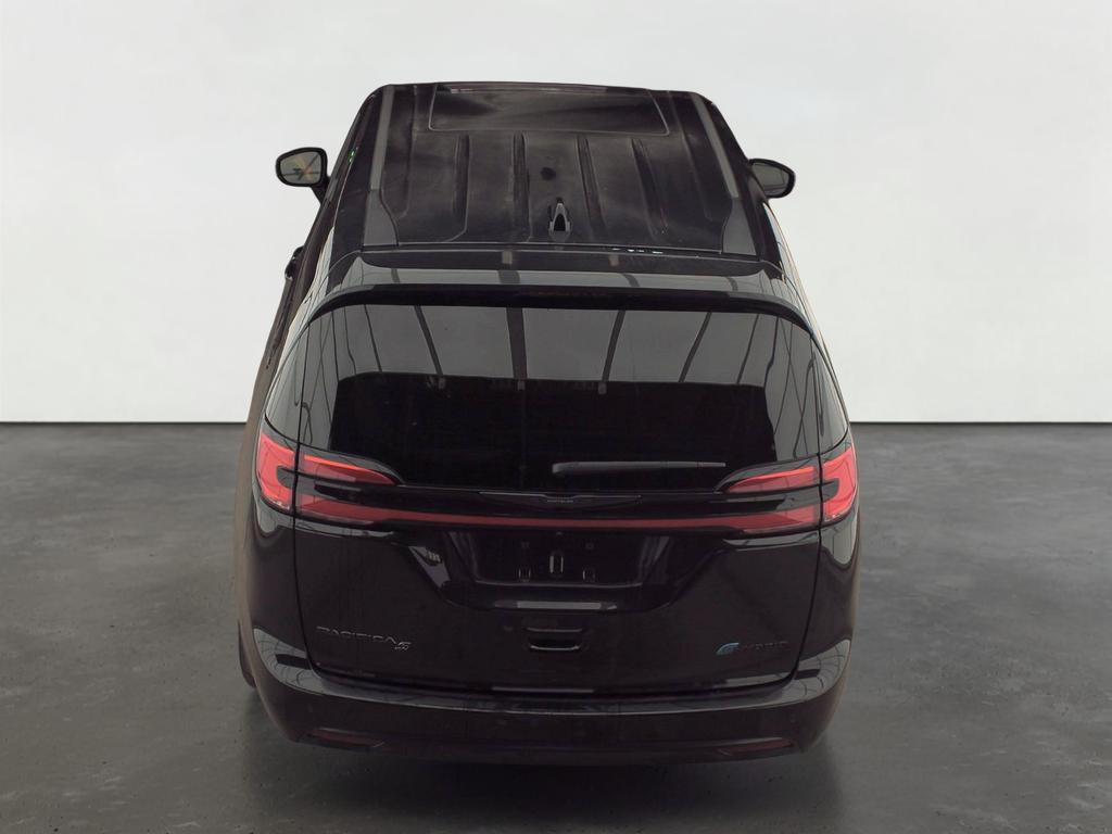 2023 Chrysler Pacifica Hybrid Limited