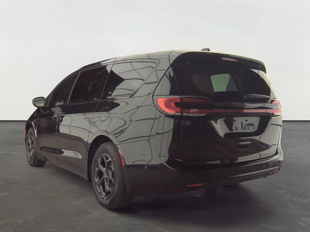 2023 Chrysler Pacifica Hybrid Limited