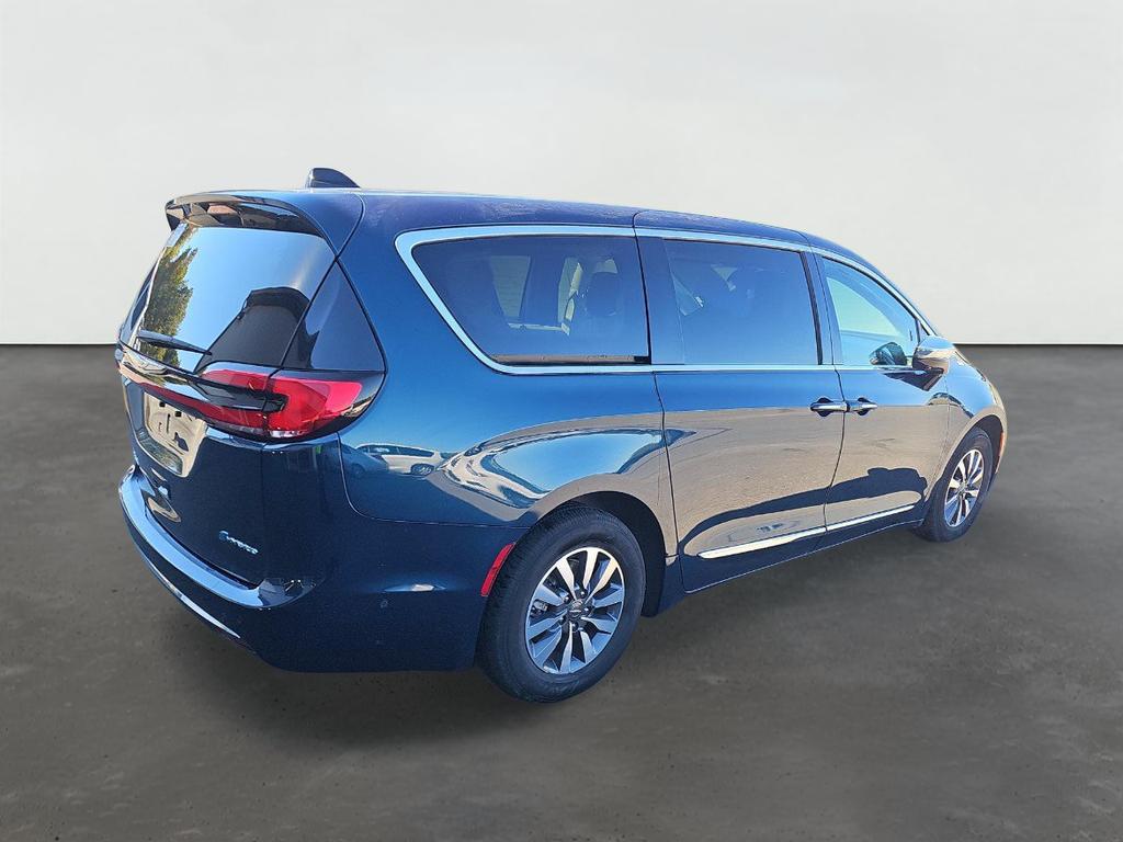 2023 Chrysler Pacifica Plug-In Hybrid Limited