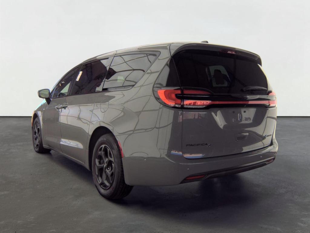 2023 Chrysler Pacifica Plug-In Hybrid Limited S