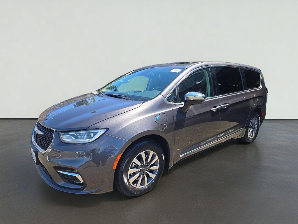 2023 Chrysler Pacifica Hybrid Limited