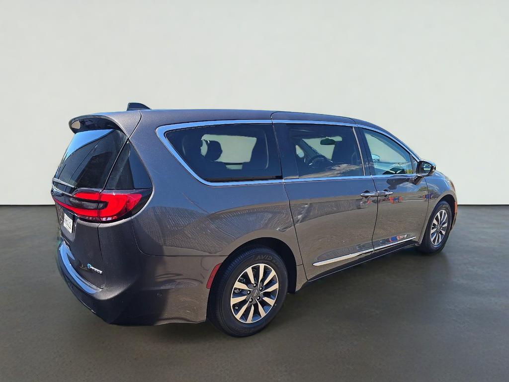 2023 Chrysler Pacifica Hybrid Limited