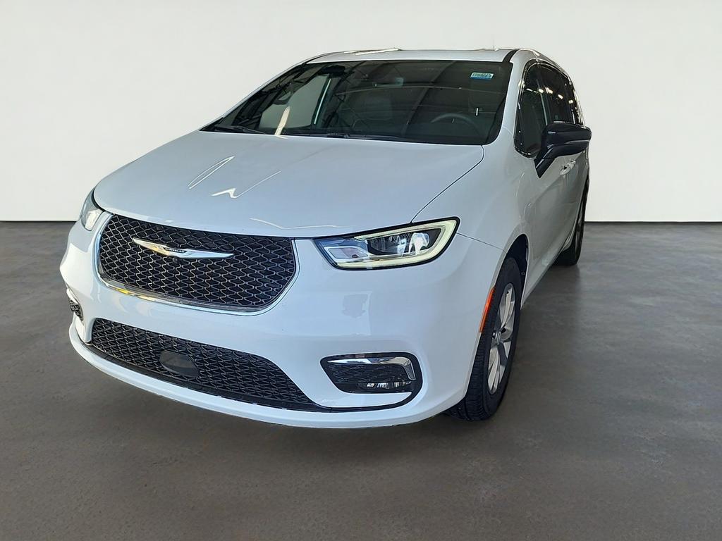 2026 Chrysler Pacifica Limited AWD
