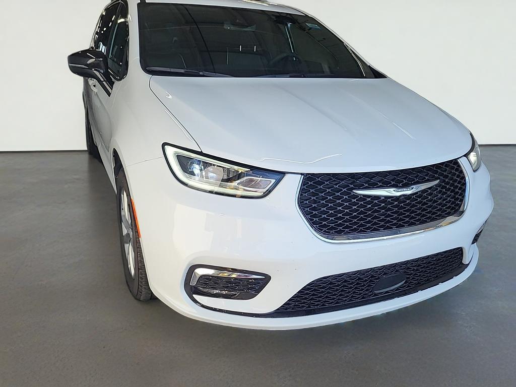 2026 Chrysler Pacifica Limited AWD