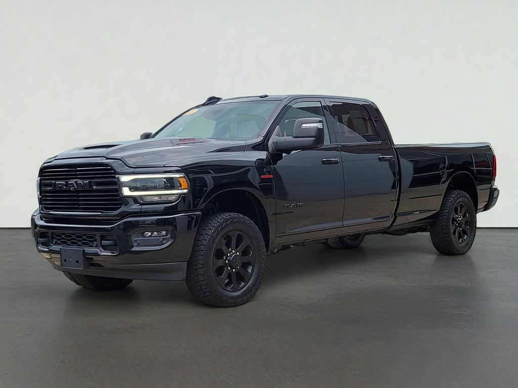 2023 RAM 3500 Laramie Crew Cab 4x4 8' Box