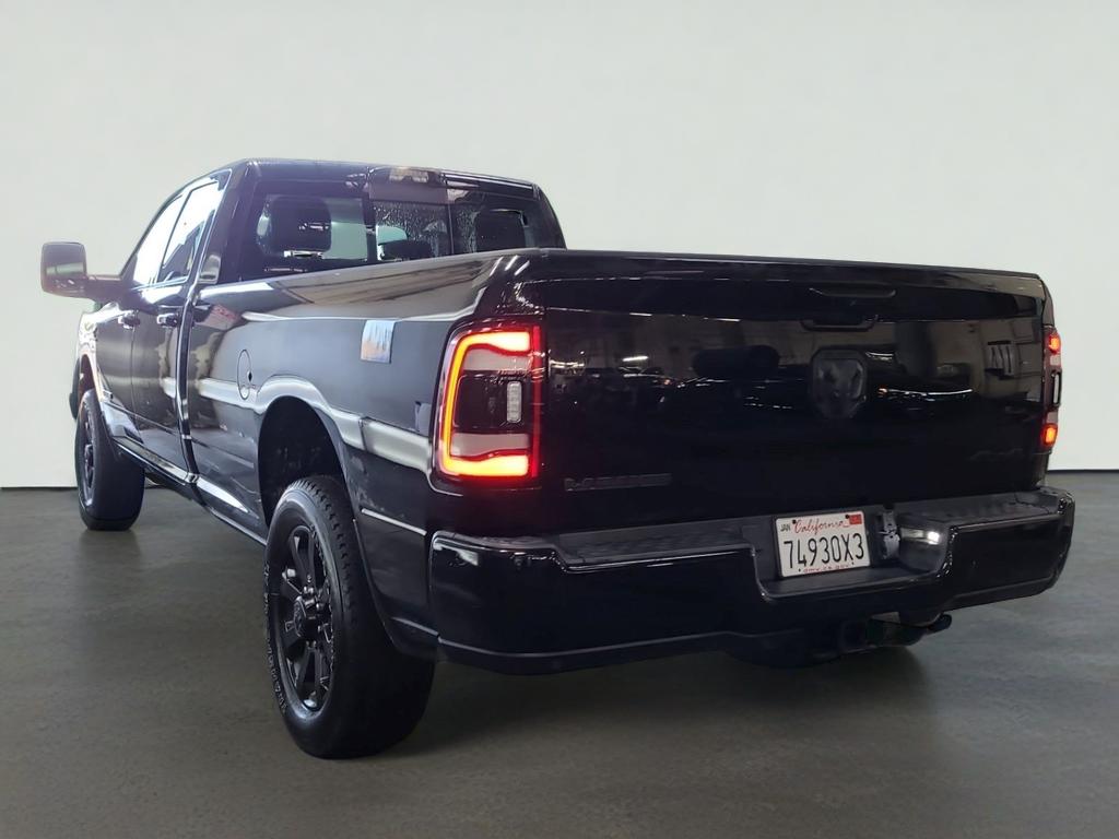 2023 RAM 3500 Laramie Crew Cab 4x4 8' Box