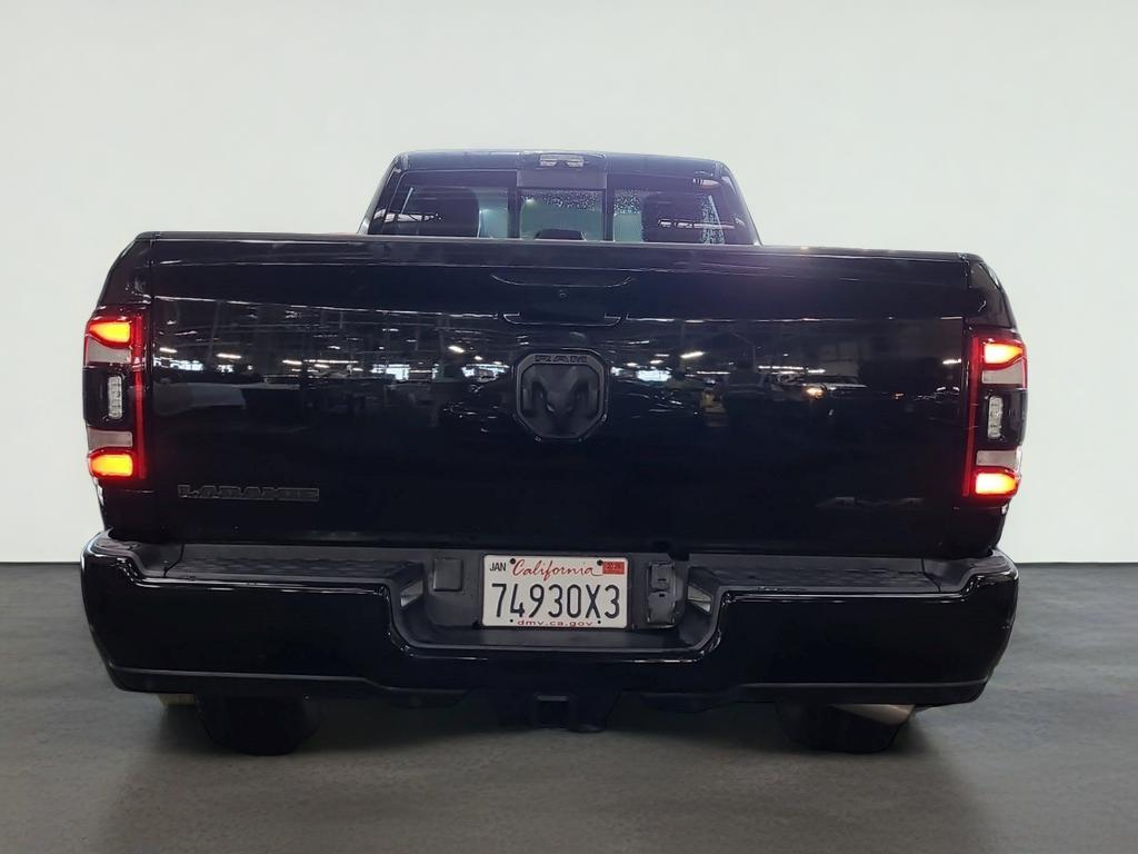 2023 RAM 3500 Laramie Crew Cab 4x4 8' Box