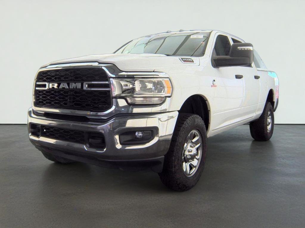 2023 RAM 2500 Tradesman Crew Cab 4x4 6'4' Box