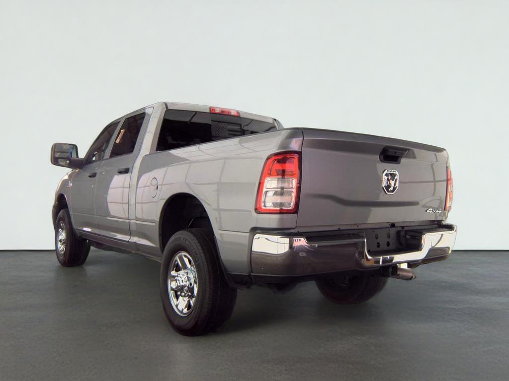 2023 RAM 2500 Tradesman Crew Cab 4x4 6'4' Box