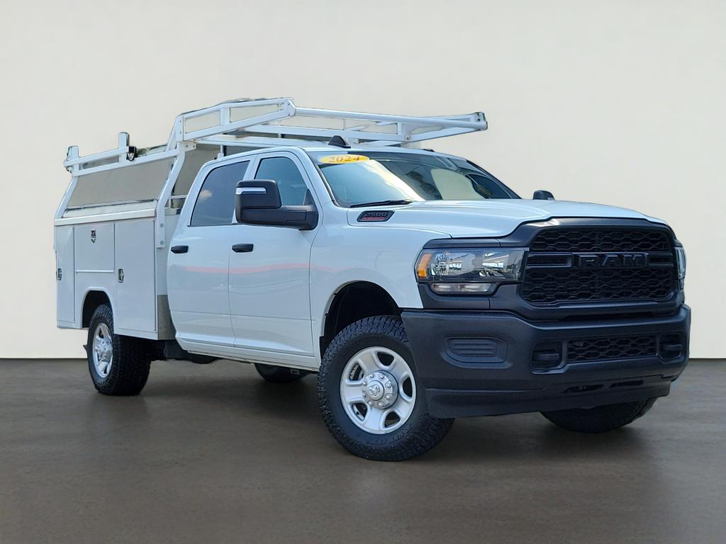 2024 RAM 2500 Tradesman Crew Cab 4x4 8' Box