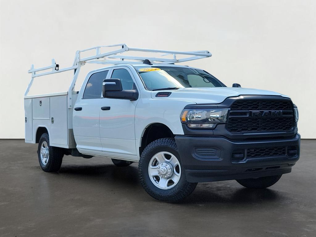 2024 RAM 2500 Tradesman Crew Cab 4x4 8' Box