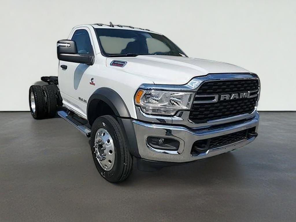 2024 RAM 4500 Chassis Tradesman/SLT