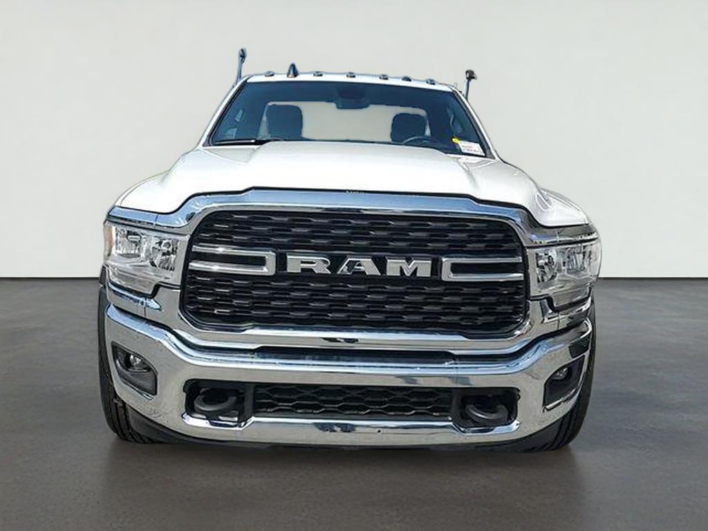 2024 RAM 4500 Chassis Tradesman/SLT