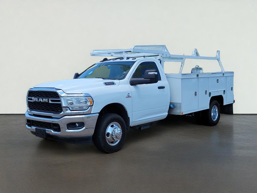 2023 RAM 3500 Chassis Tradesman/SLT