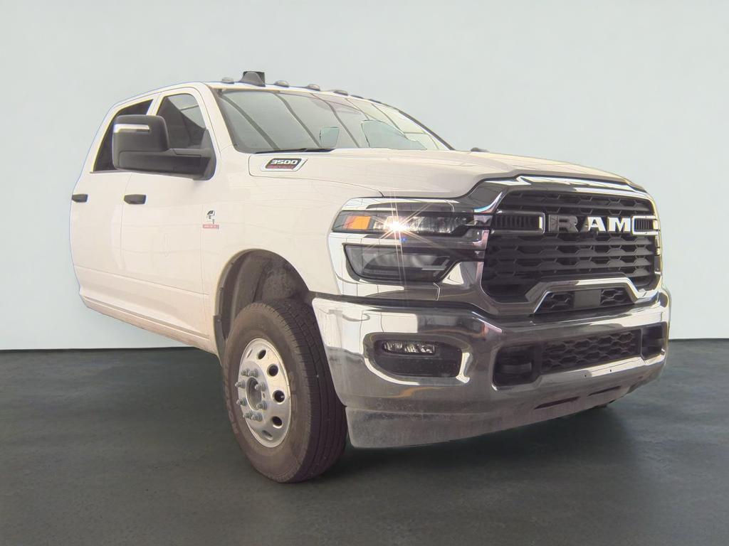 2025 RAM 3500 Chassis Tradesman/Big Horn