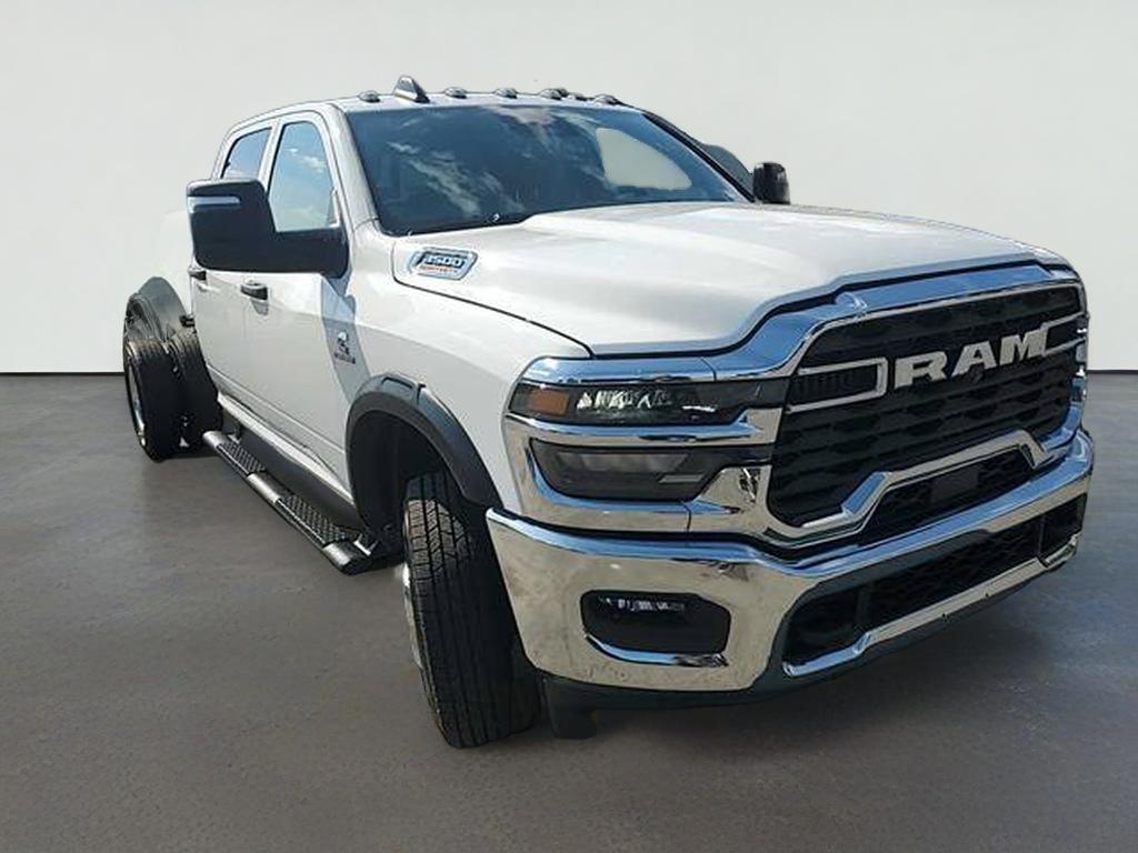 2026 RAM 3500 Chassis Tradesman/Big Horn