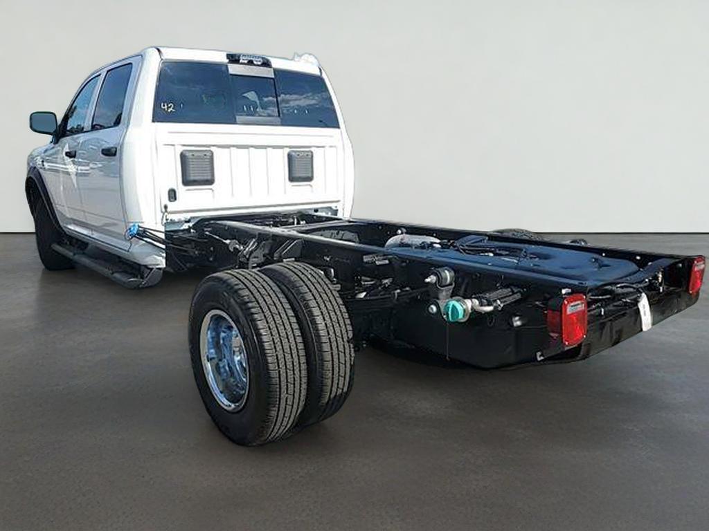 2026 RAM 3500 Chassis Tradesman/Big Horn