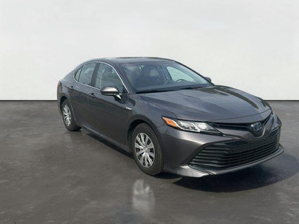 2020 Toyota Camry LE Hybrid