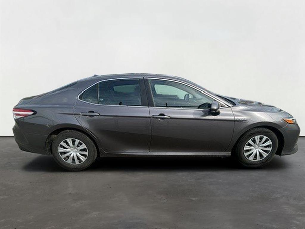 2020 Toyota Camry LE Hybrid