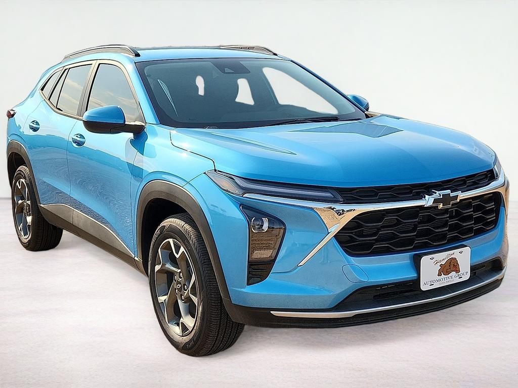2026 Chevrolet Trax LT - Photo 6