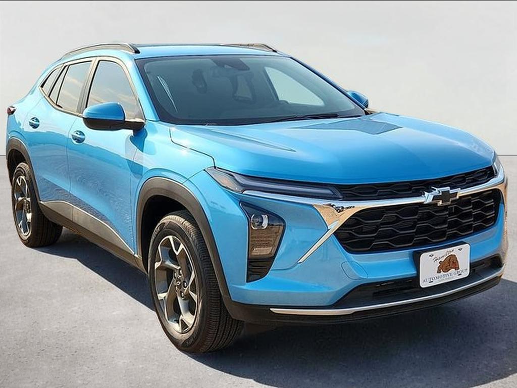 2026 Chevrolet Trax LT - Photo 6