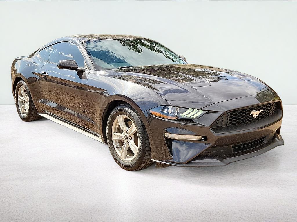 2022 Ford Mustang EcoBoost