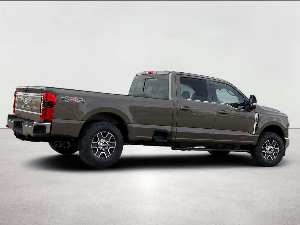 2027 Ford F-350SD Lariat