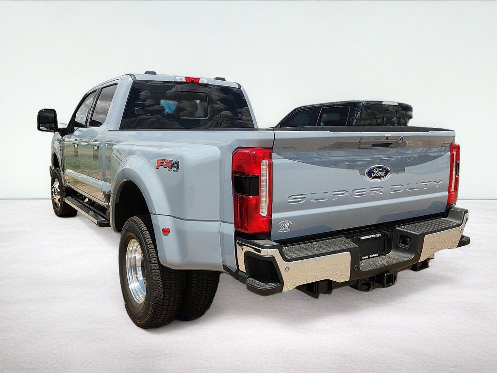 2026 Ford F-350SD Lariat DRW