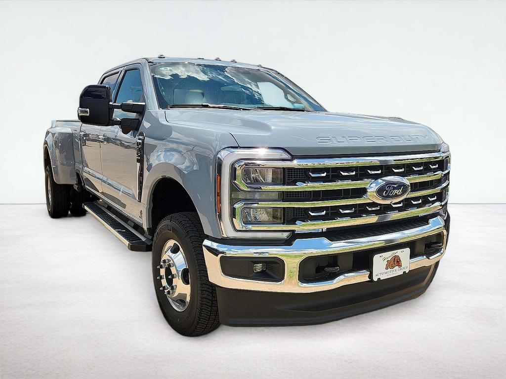 2026 Ford F-350SD Lariat DRW