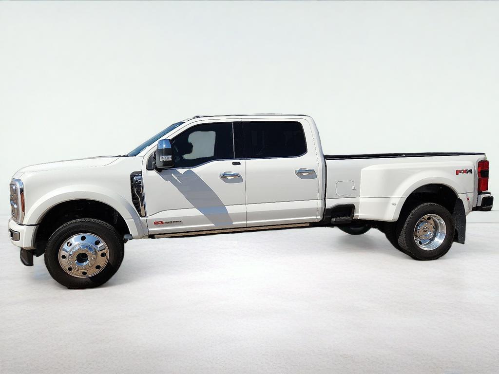 2025 Ford F-450SD Platinum DRW
