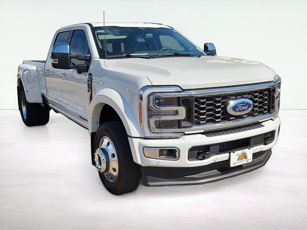2025 Ford F-450SD Platinum DRW