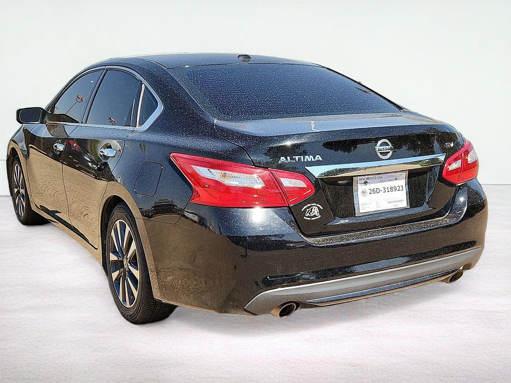 Used 2017 Nissan Altima SV with VIN 1N4AL3AP3HC172421 for sale in Clovis, NM