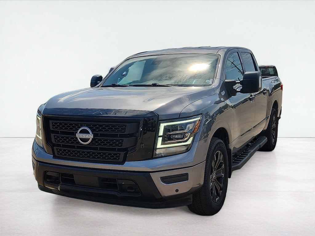 2023 Nissan Titan SV