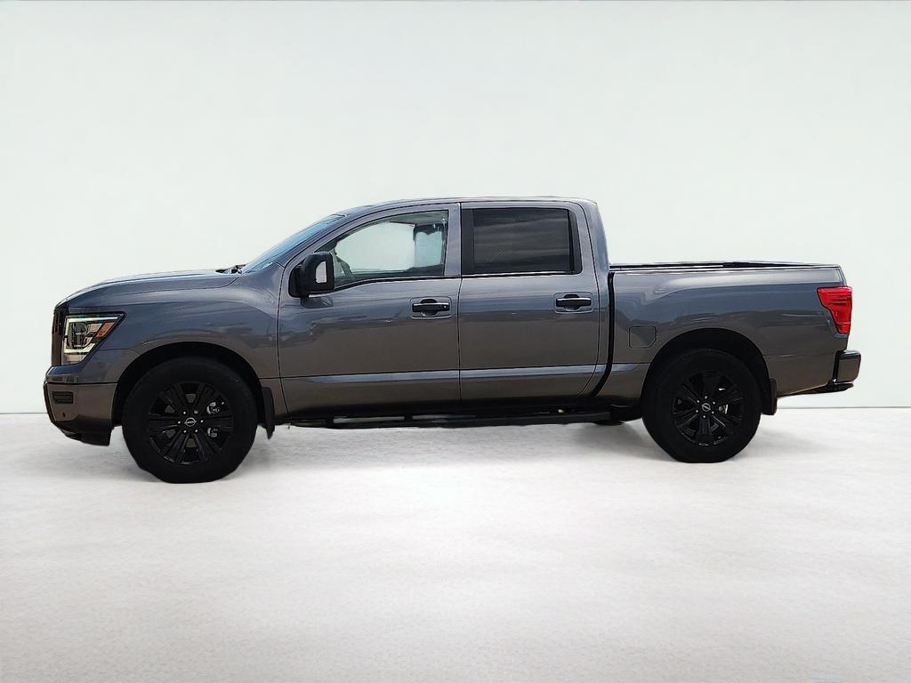2023 Nissan Titan SV